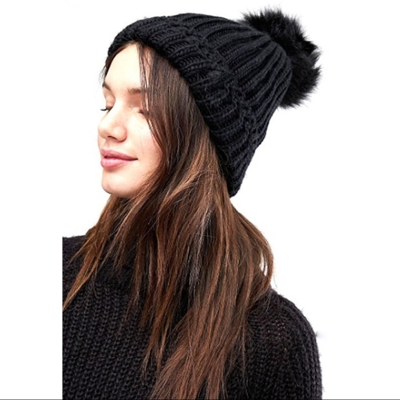 Glam Girl Fashion Accessories - CHIC & WARM!  Beanie with Lg Vegan Pom